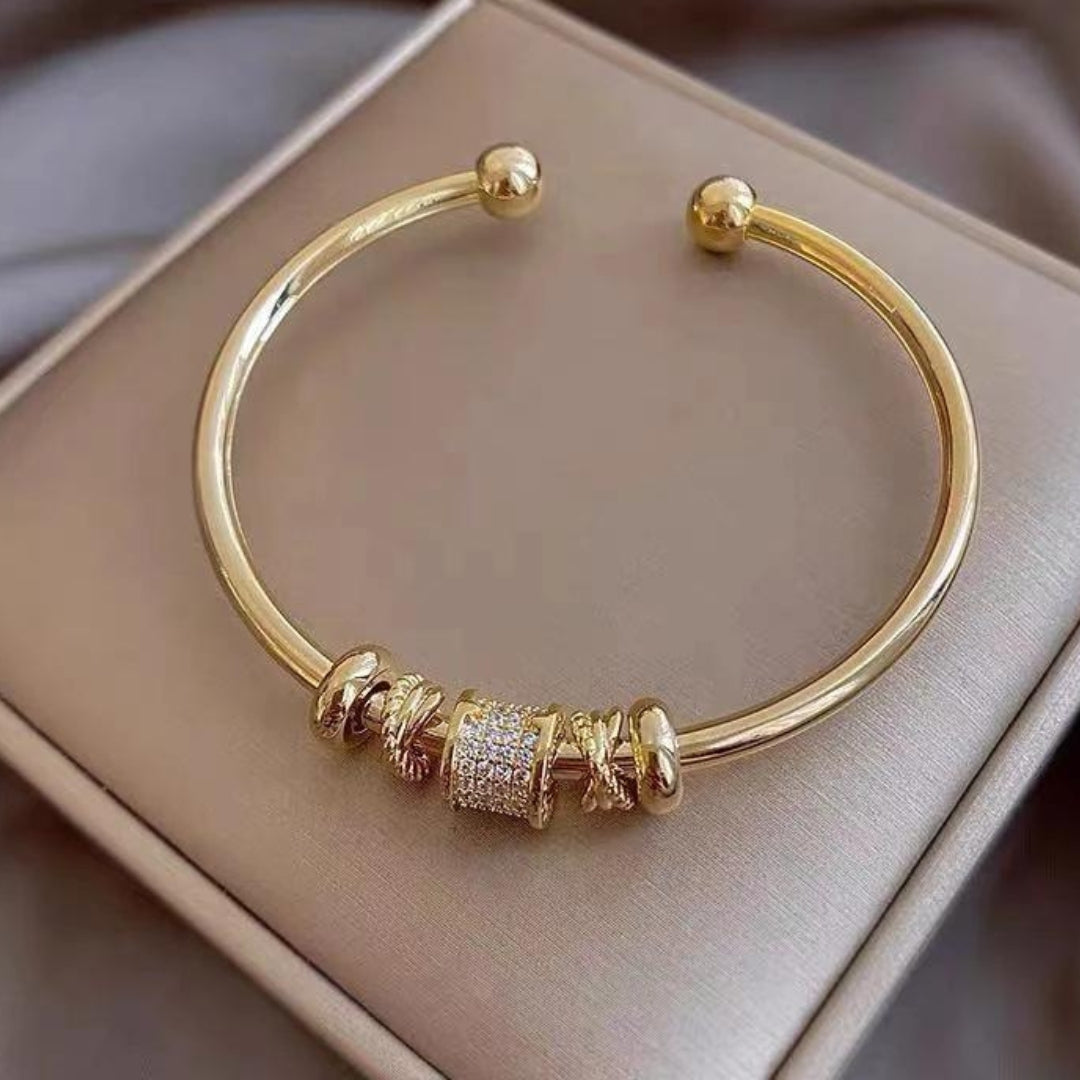 Braccialetto Regolabile con Charm Dorati