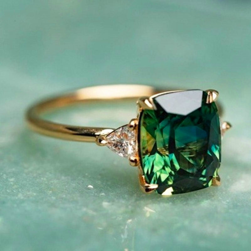 Anello con Zirconia Verde in Oro