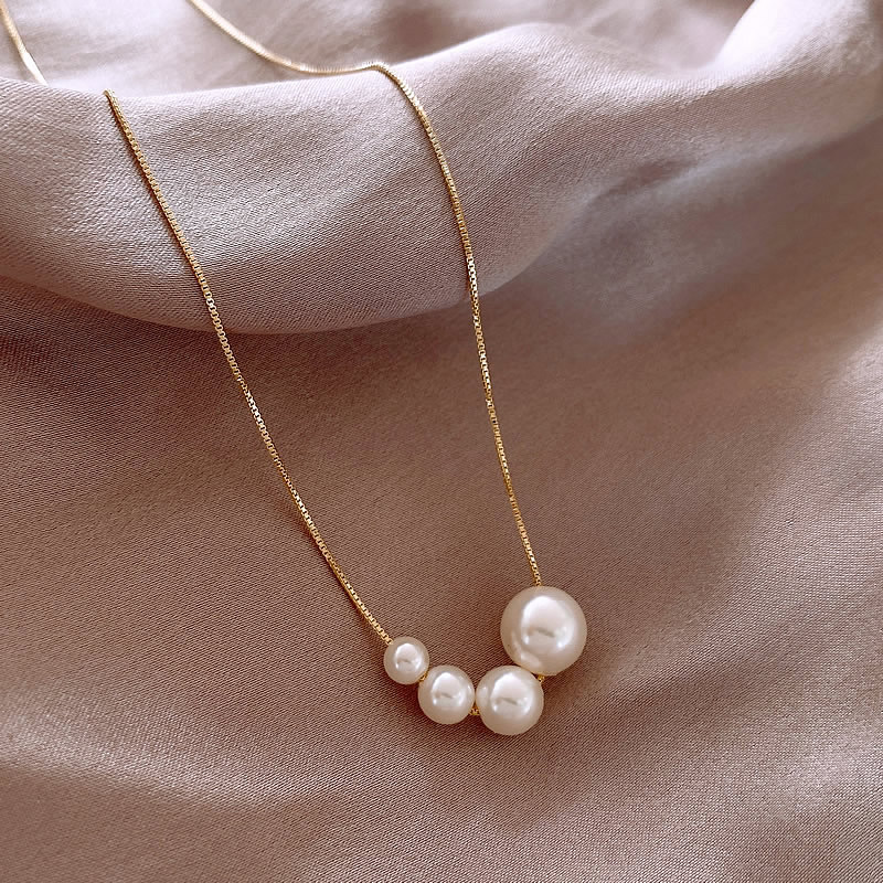 Collana in Oro con Perle di Acqua Dolce