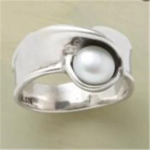 Anello Vintage con Perla Incastonata