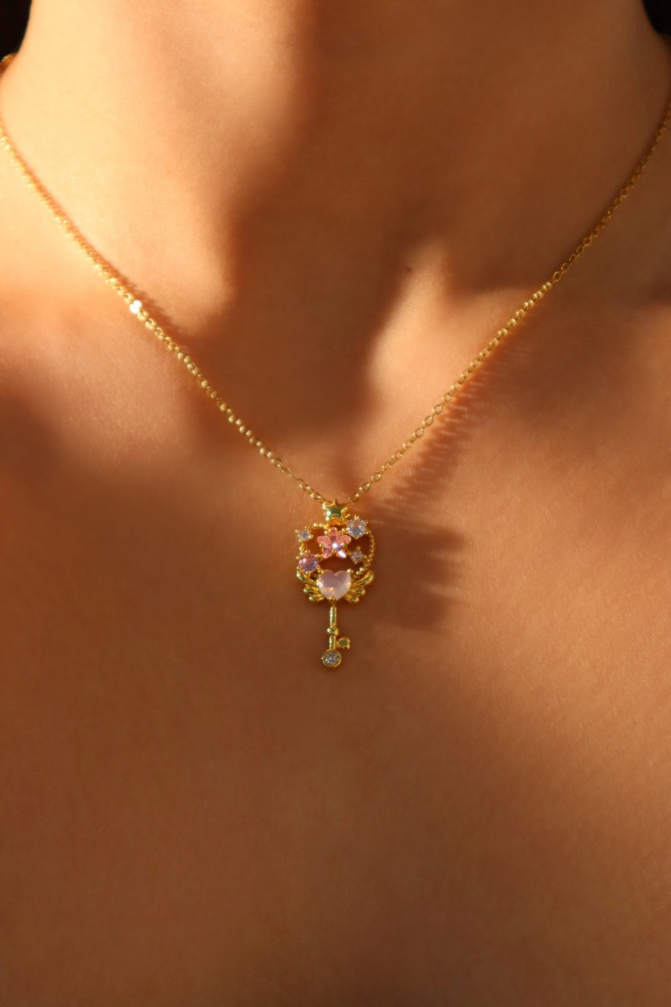 Collana con chiave magica