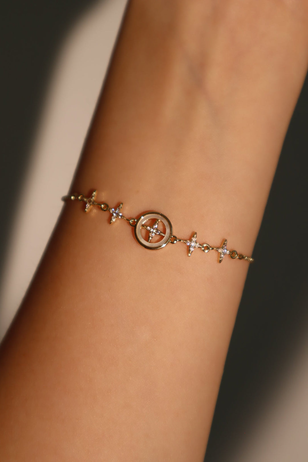 Bracciale con stella polare in diamanti