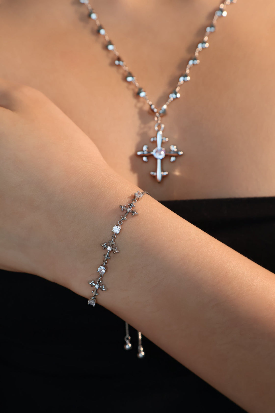 Bracciale con croce multi zirconia