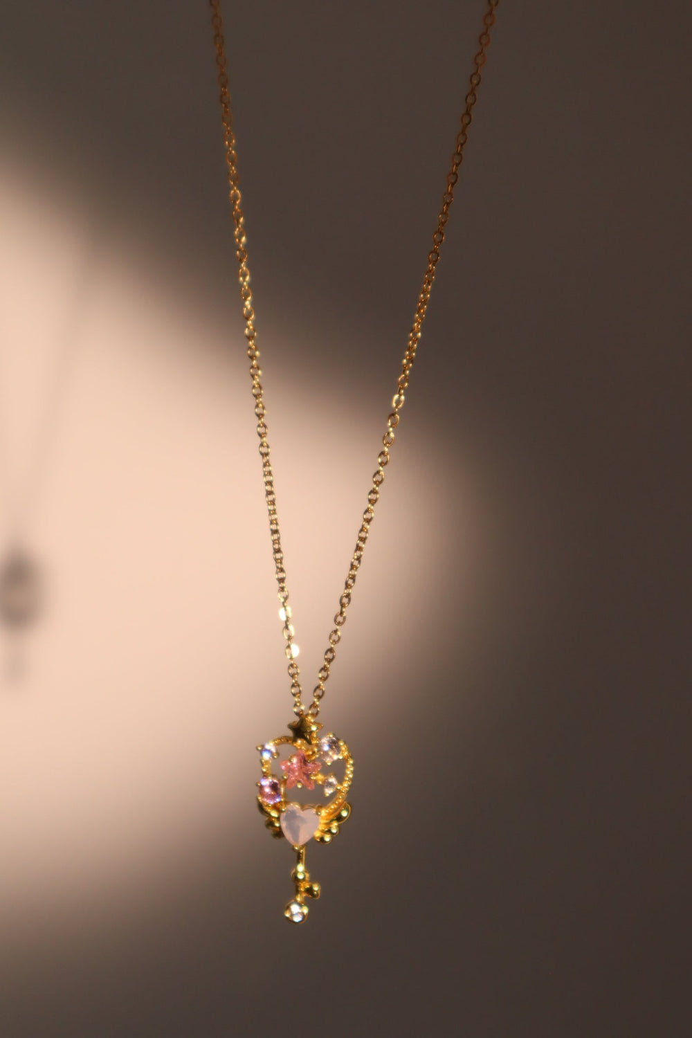 Collana con chiave magica