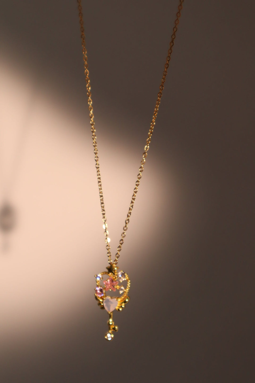Collana con chiave magica