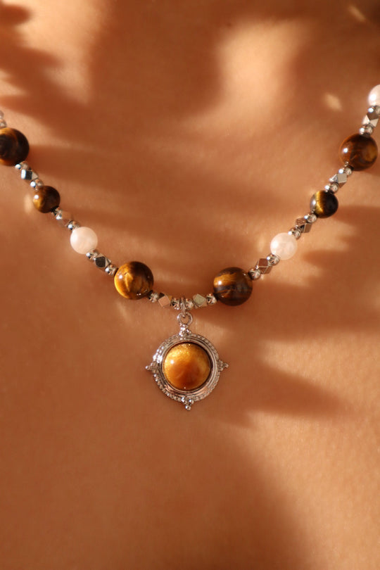 Collana con stella di perle marroni di tigerite