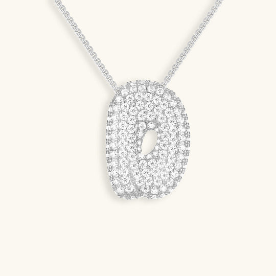 Collana con iniziale a bolla e diamanti