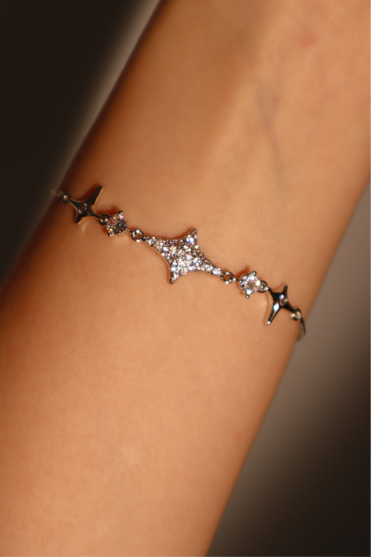 Bracciale con stella polare multidiamante