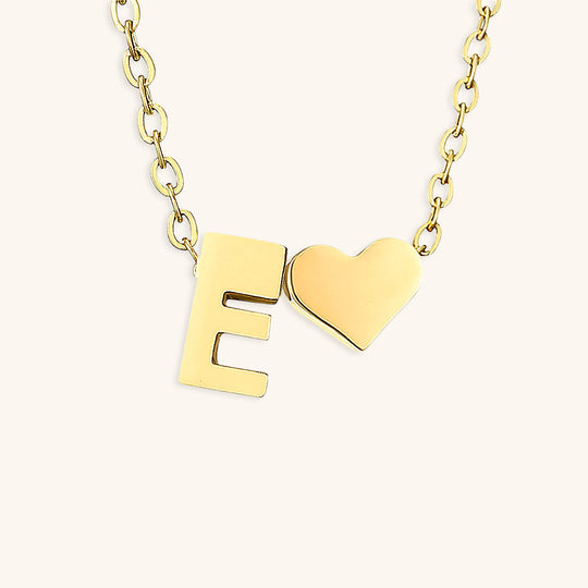 Collana con lettera iniziale Ria in oro
