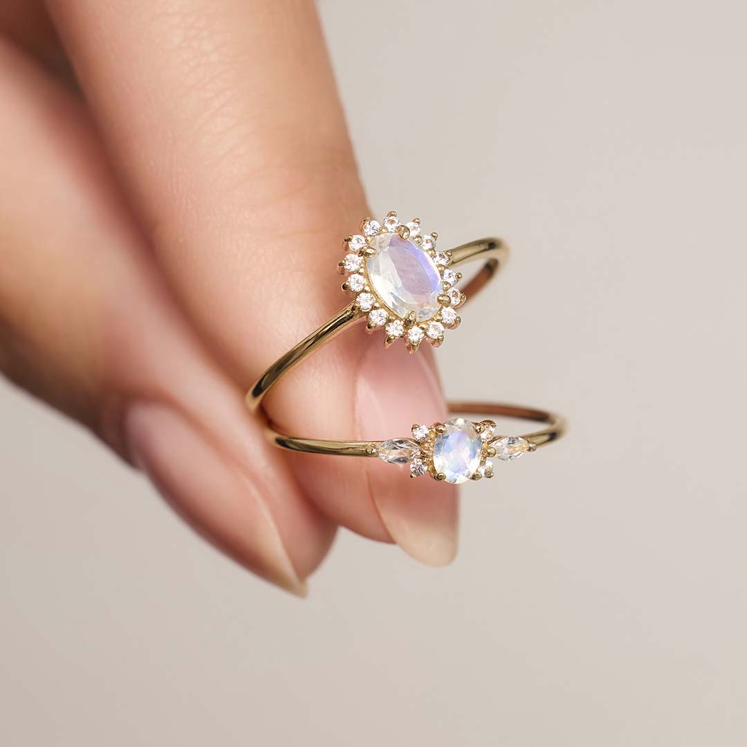 Anello Musa in pietra di luna