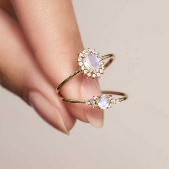 Anello Musa in pietra di luna