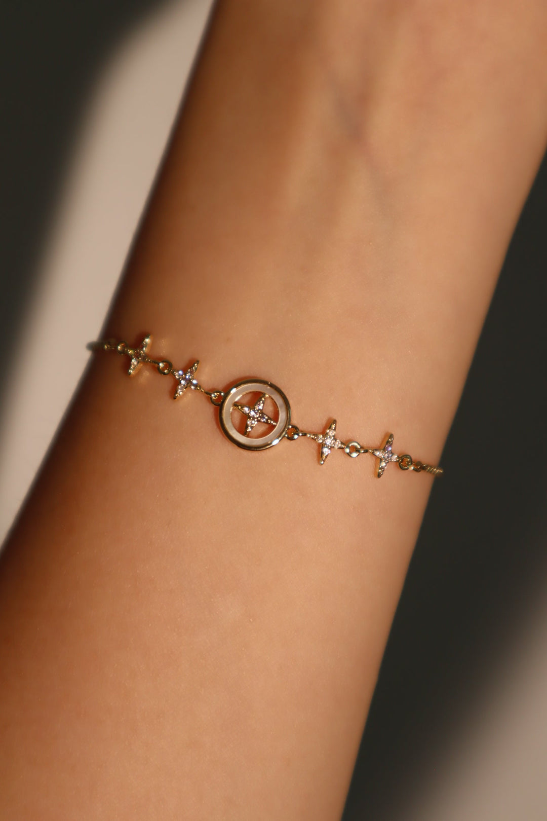 Bracciale con stella polare in diamanti
