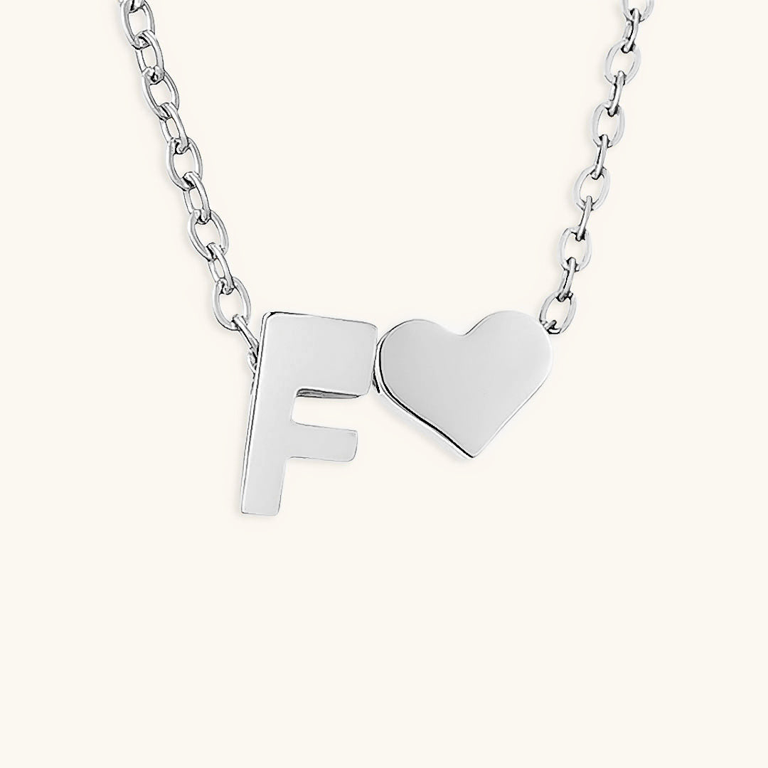 Collana con lettera iniziale Ria in oro