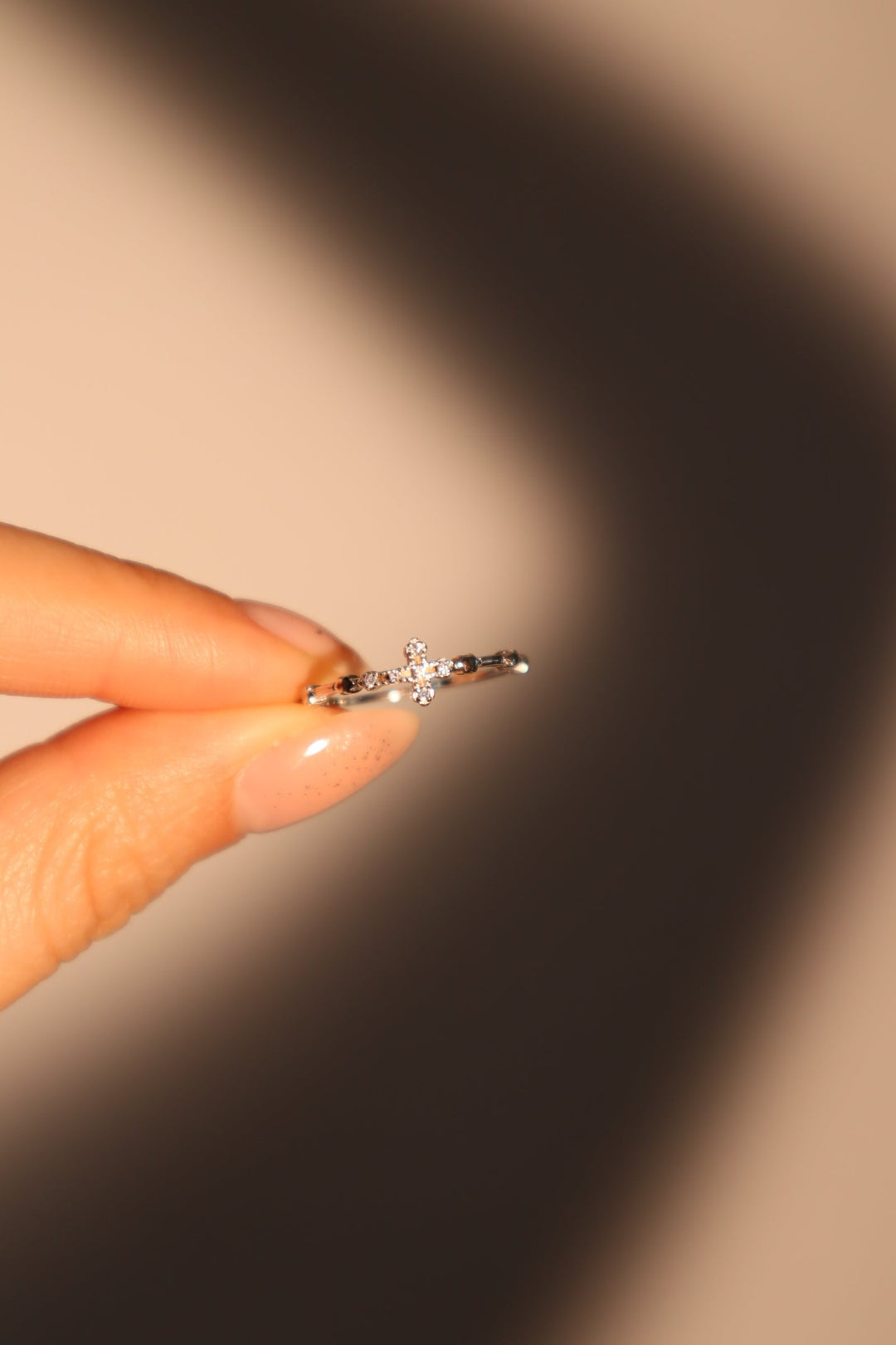 Anello a croce