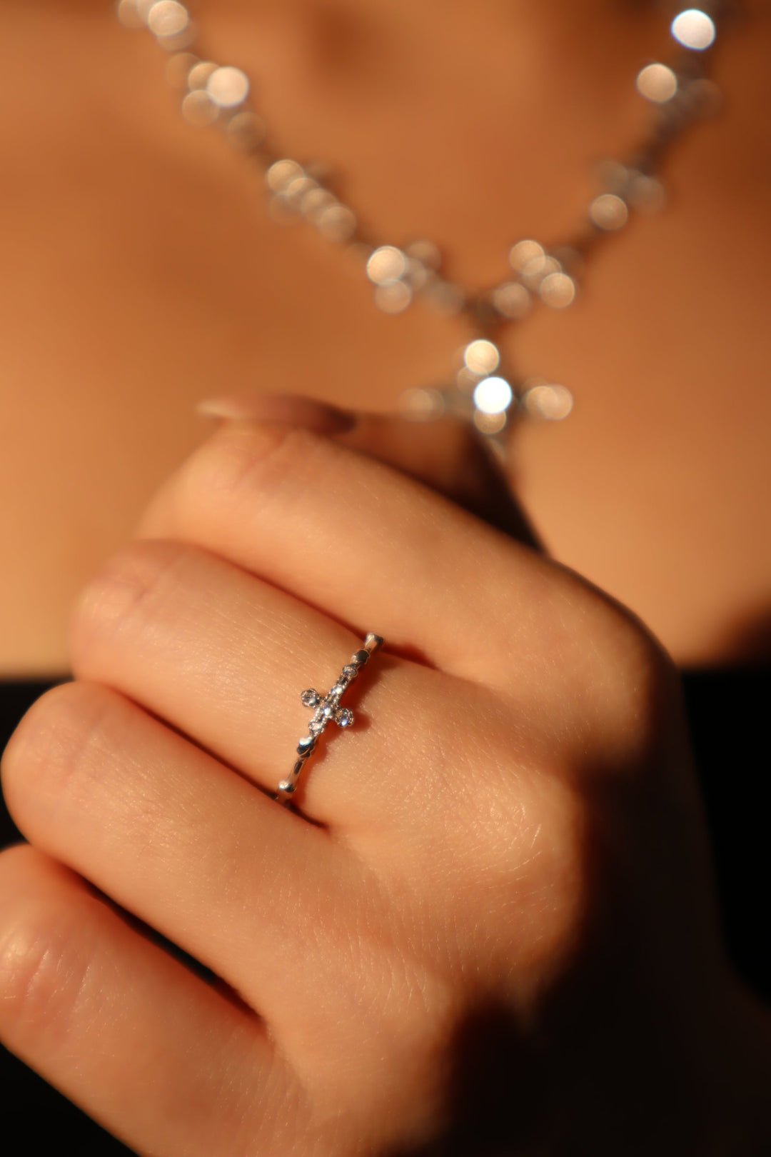 Anello a croce