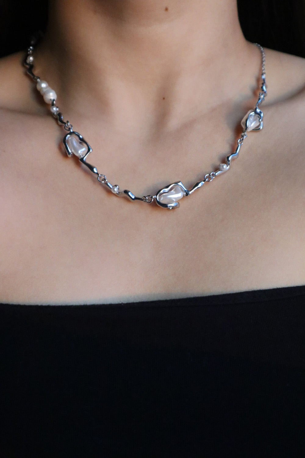Collana di perle bianche