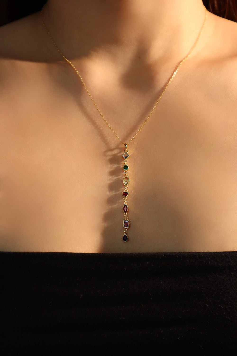 Collana con catena di gemme colorate in vermeil