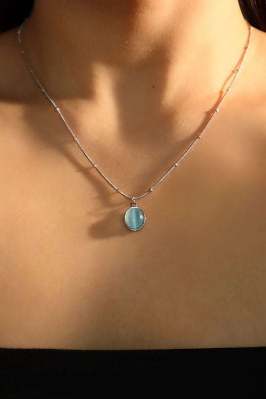 Collana con ciondolo in opale blu in acciaio inossidabile