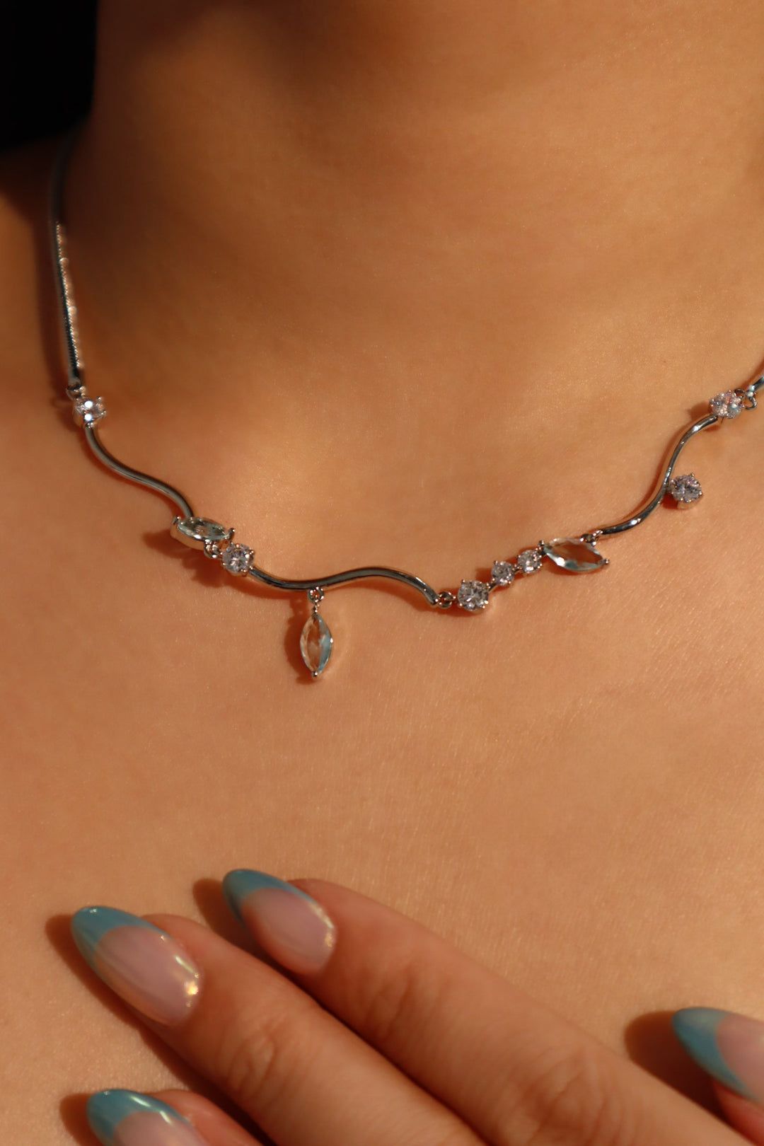Collana con diamanti gemma blu