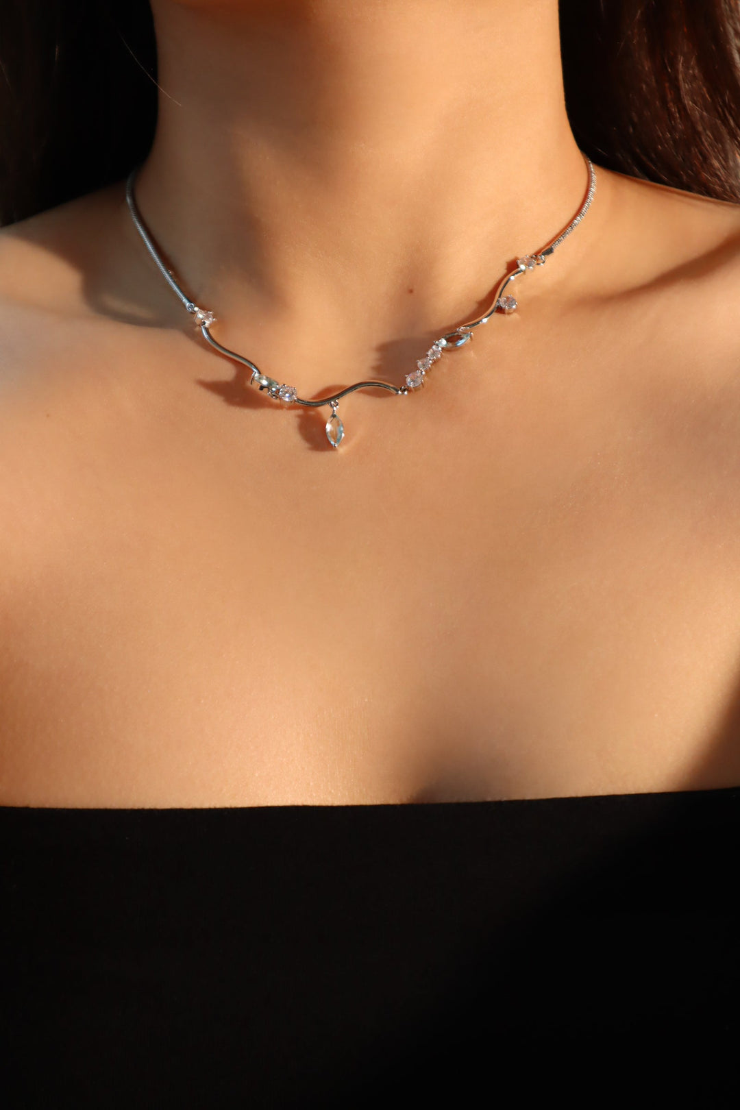 Collana con diamanti gemma blu