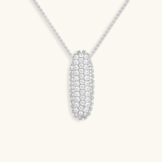 Collana con iniziale a bolla e diamanti