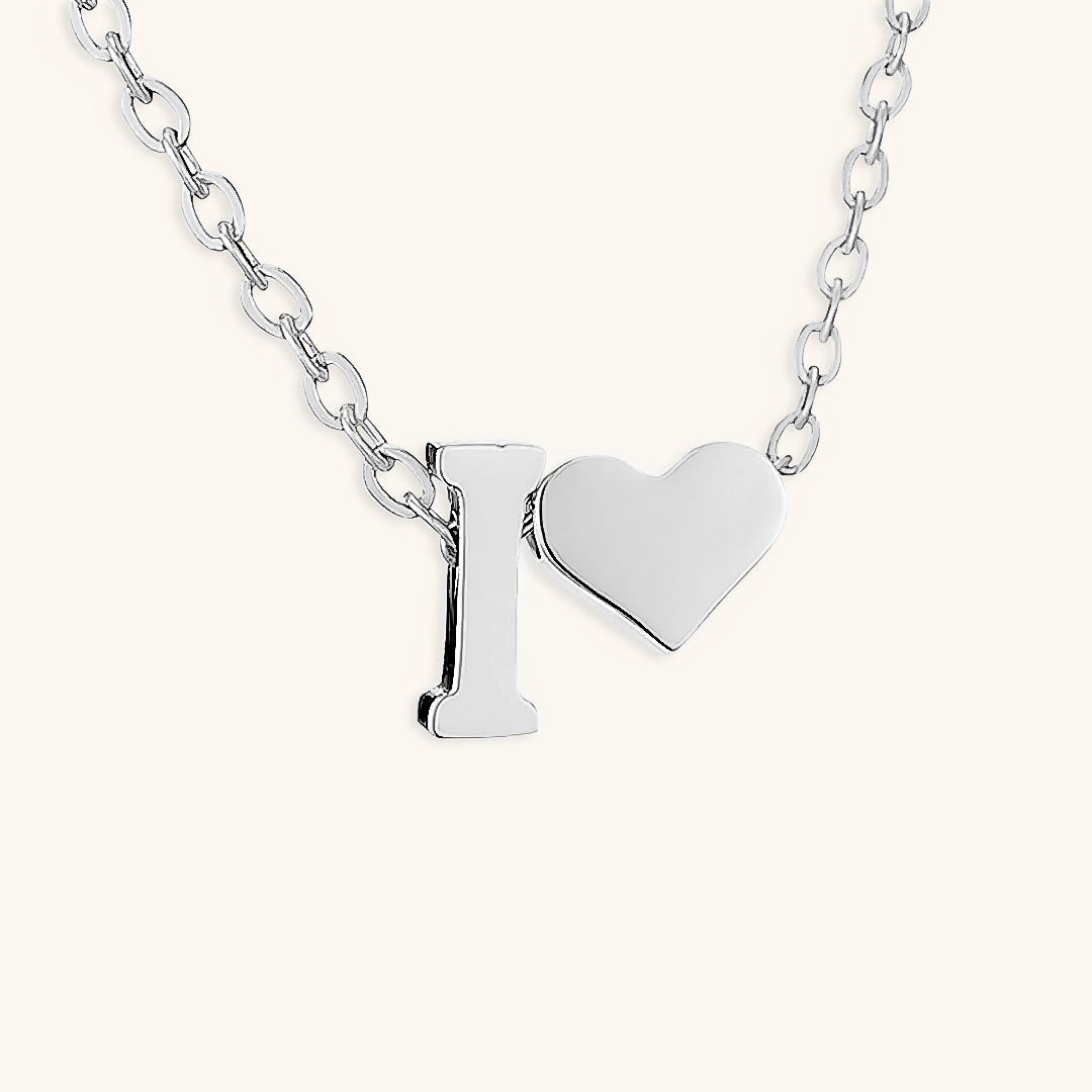 Collana con lettera iniziale Ria in oro