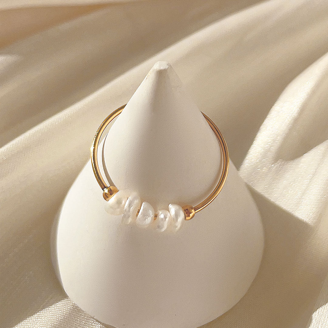 Anello in oro con perla d'acqua dolce Magnolia