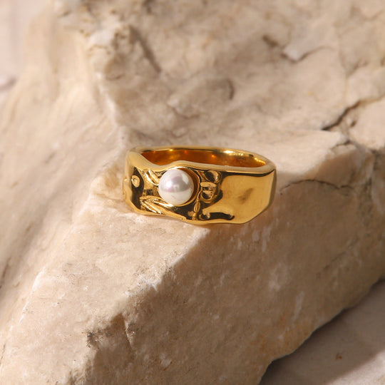 Anello con perla d'acqua dolce Cerulia