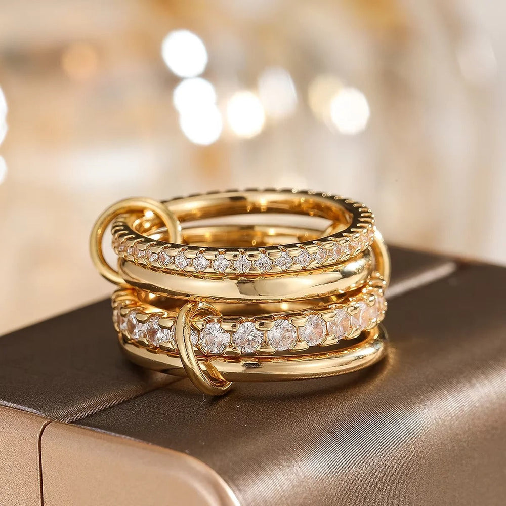 Anello a catena con cristalli in oro e argento