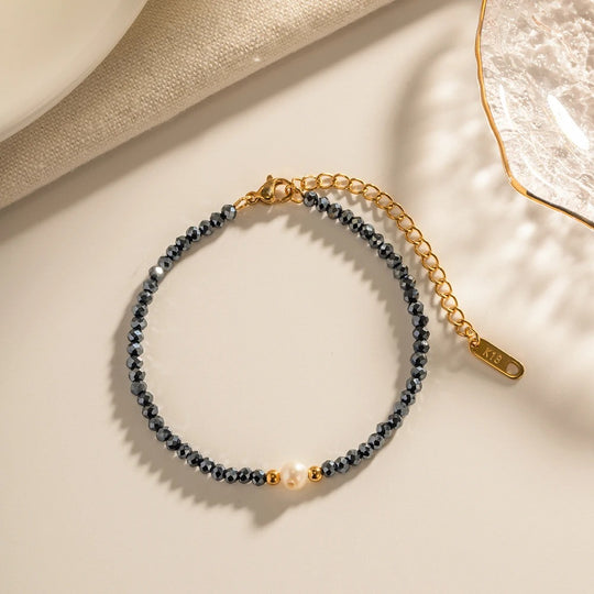 Bracciale con perle e sodalite blu navy