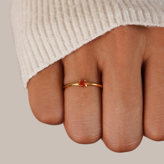 Anelli in oro con pietra portafortuna