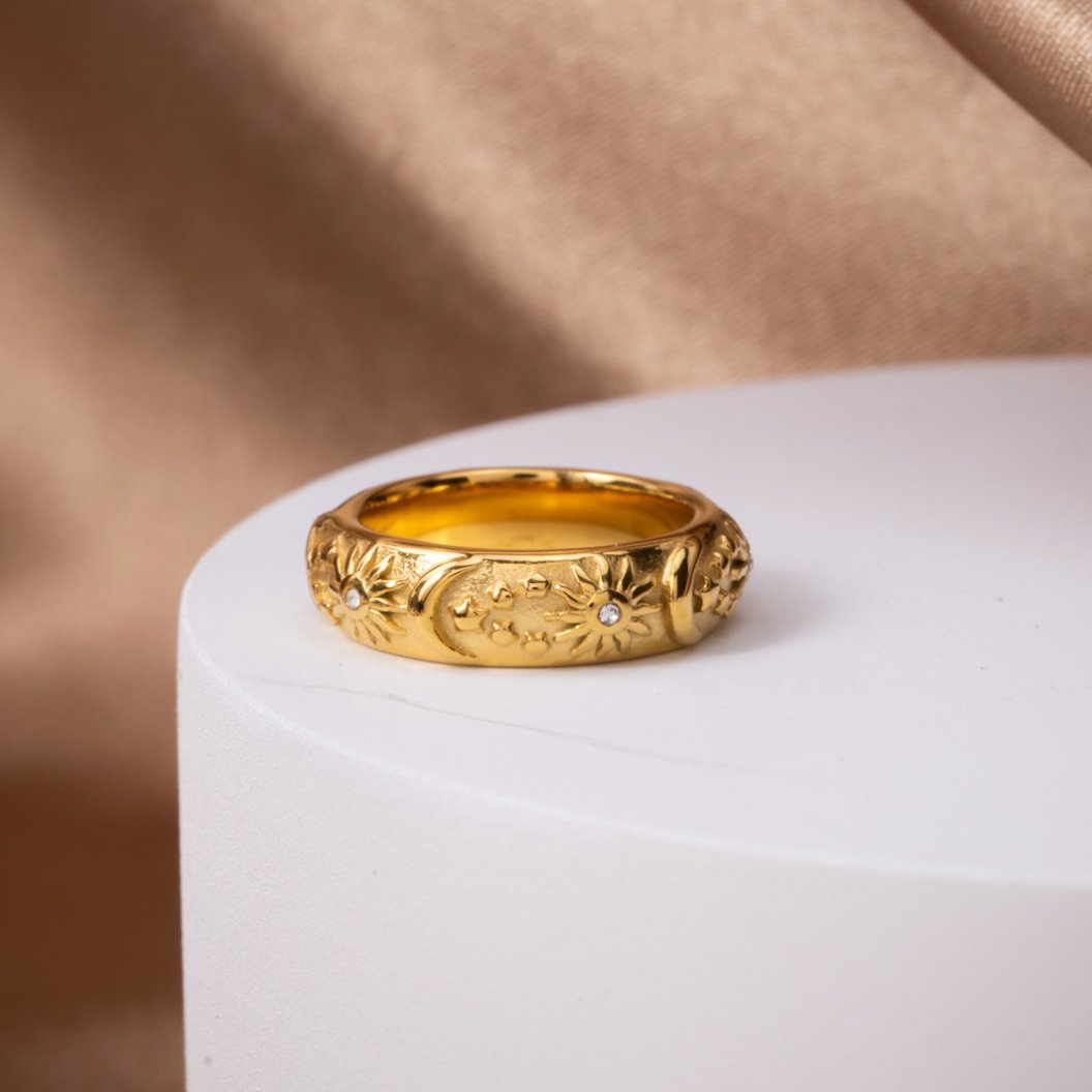 Anello in oro celeste