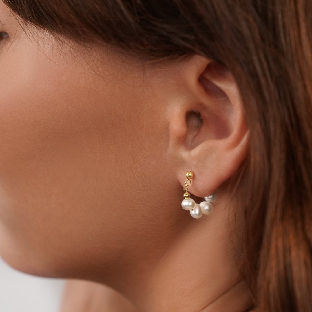 Orecchini a cerchio con perle Celine