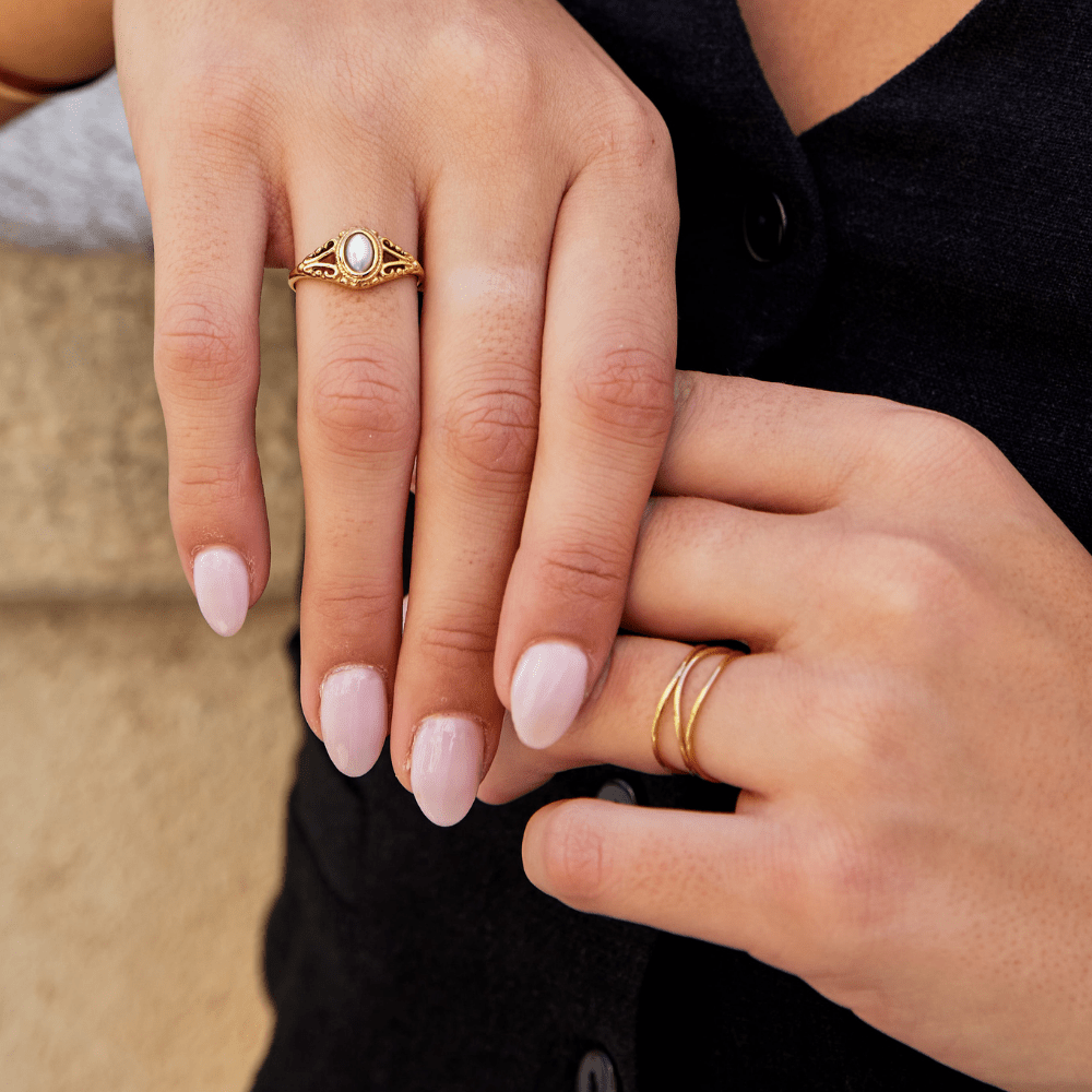 Anello Infinity Loop in oro