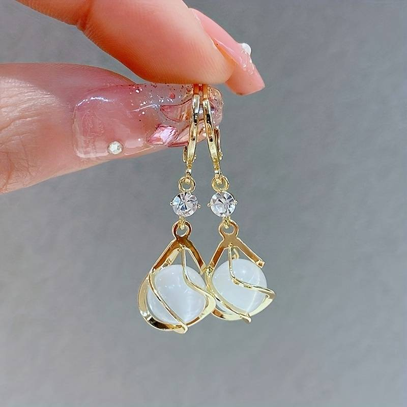 Orecchini Pendenti Oro Vintage con Opale Bianco