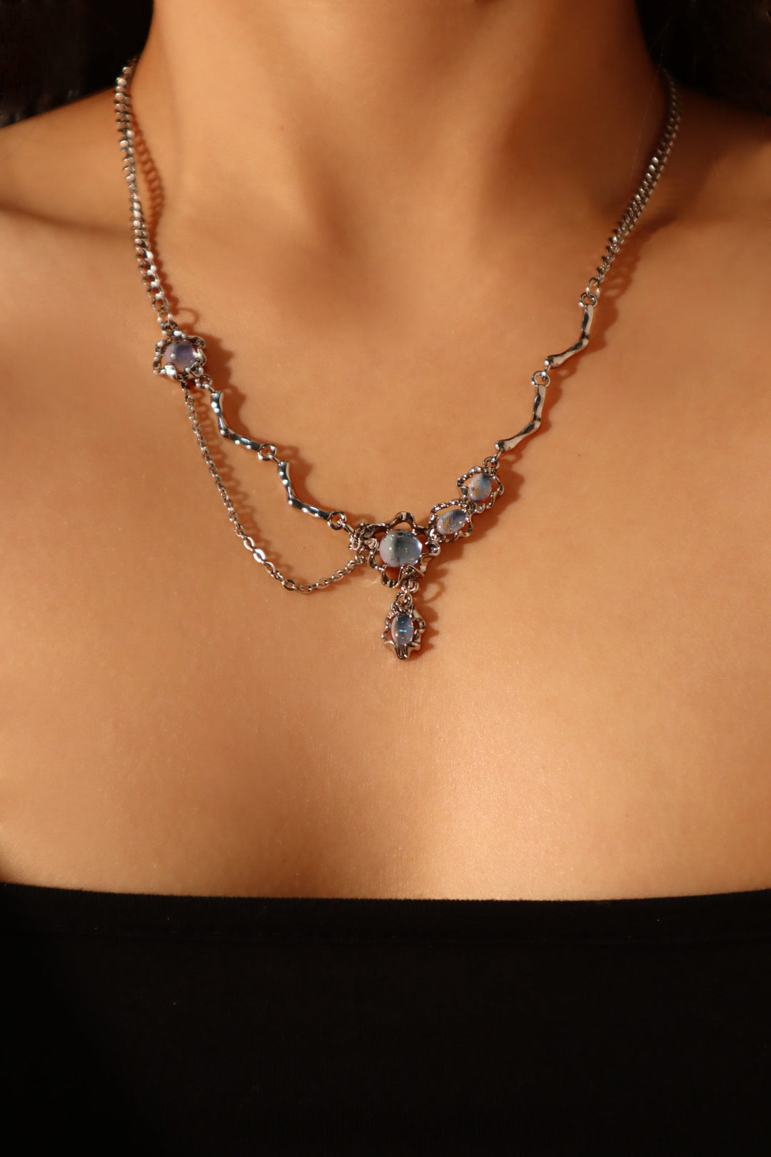 Collana pendente con pietra di luna