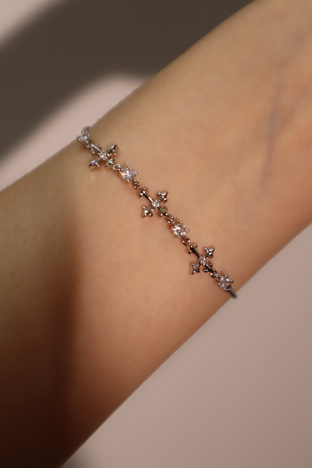 Bracciale con croce multi zirconia