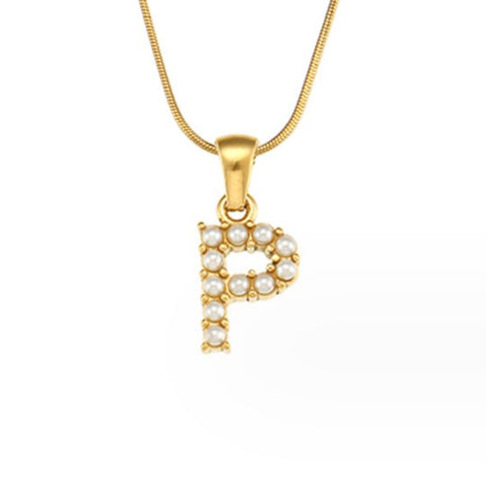 Collana con ciondolo a forma di lettera e perla