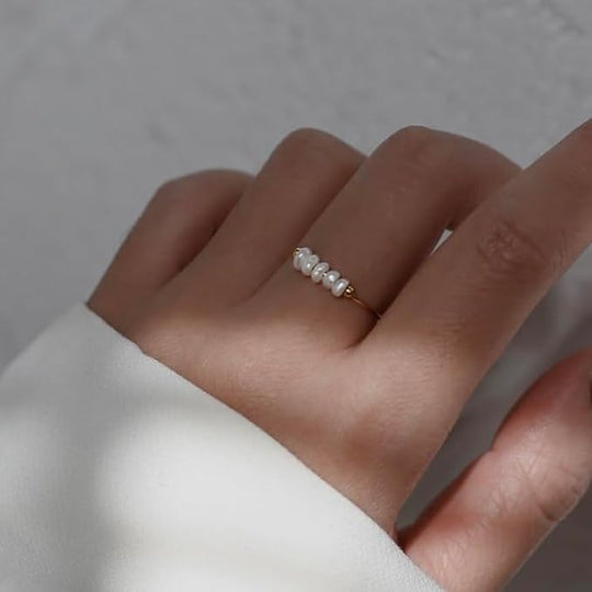 Anello in oro con perla d'acqua dolce Magnolia